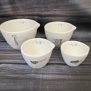 Rae Dunn Icon Measuring Cups